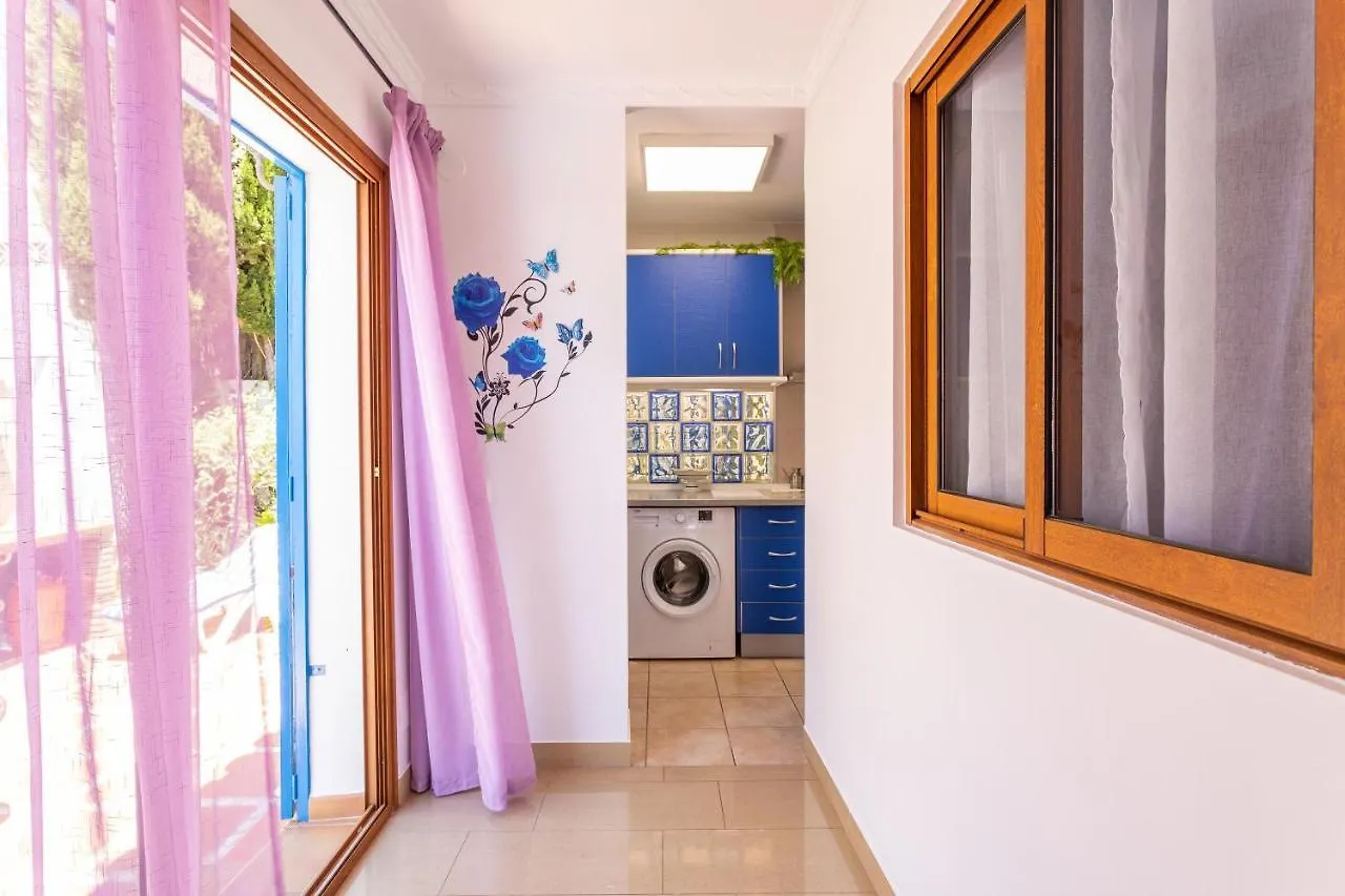 Apartamento Con Piscina Privada Nerja Lägenhet